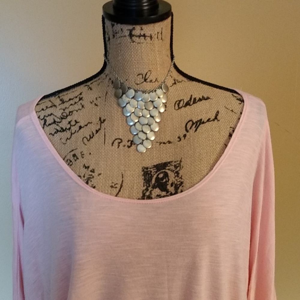💰Flowy soft pink shirt